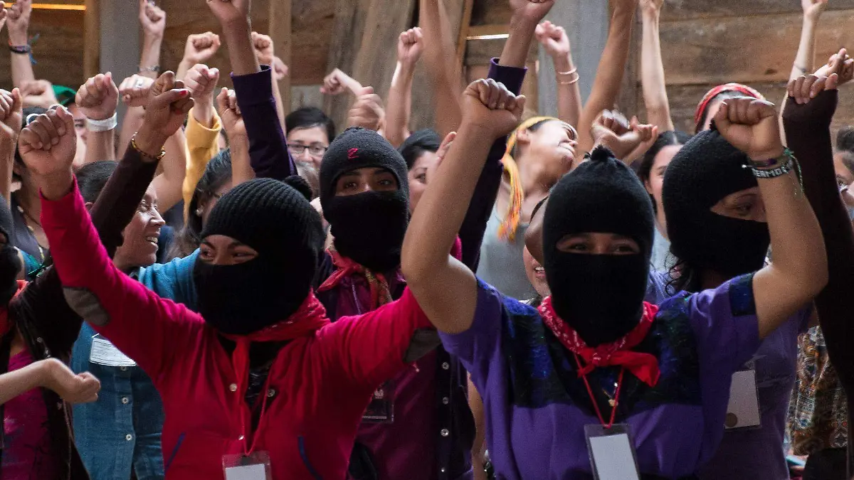 Mujeres zapatistas